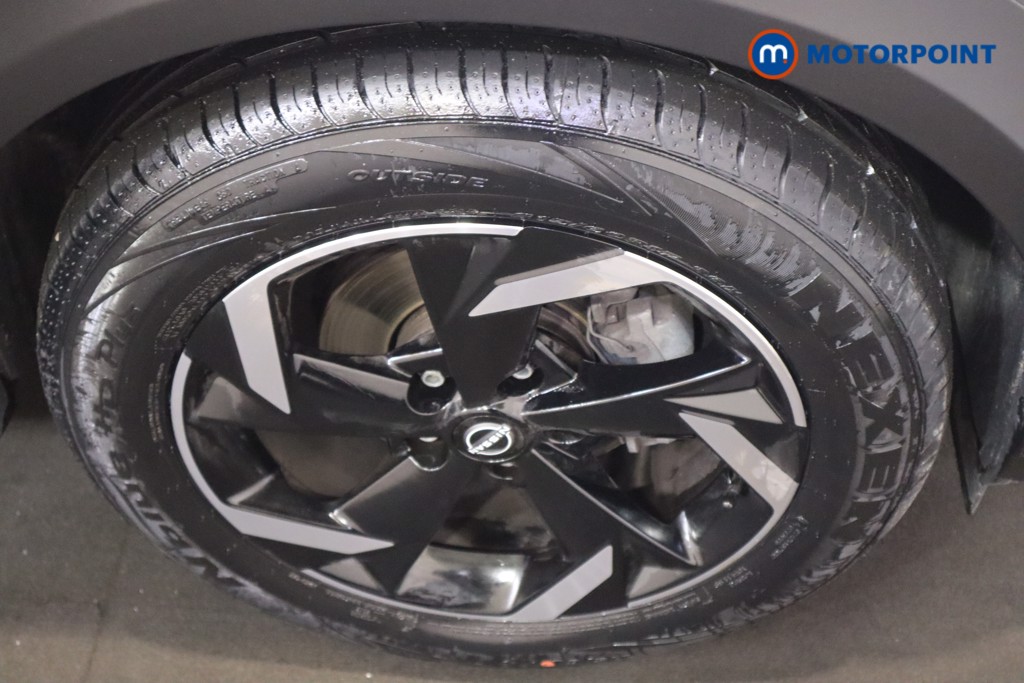 Nissan Juke N-Connecta Automatic Petrol SUV - Stock Number (1569820) - 11th supplementary image