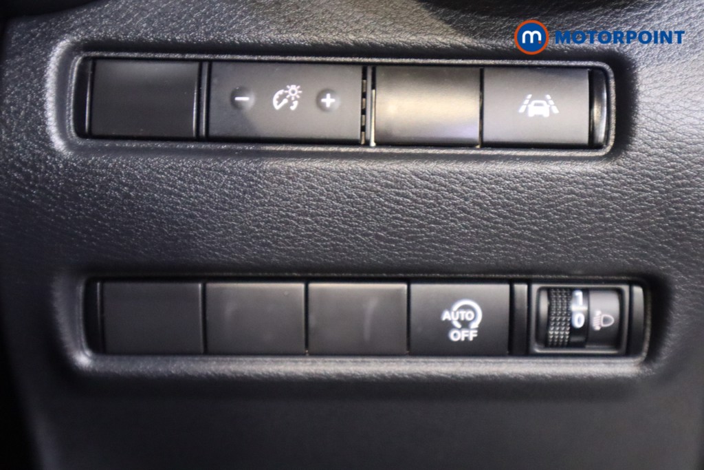 Nissan Juke N-Connecta Automatic Petrol SUV - Stock Number (1569820) - 16th supplementary image