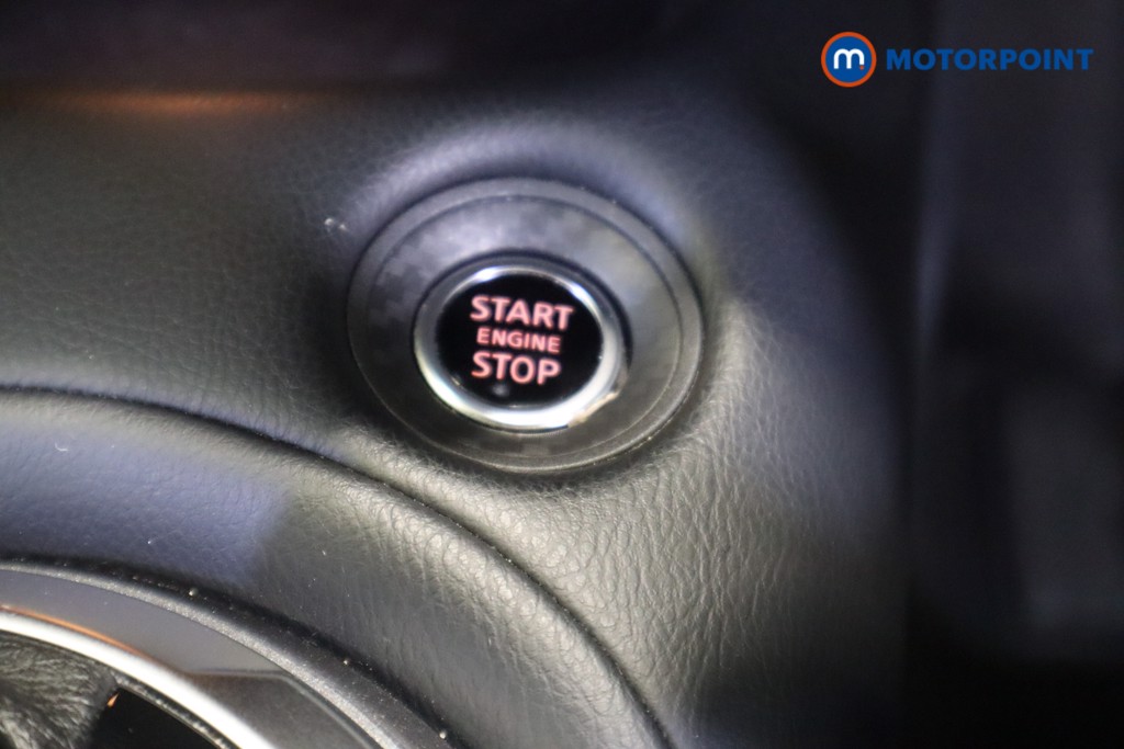 Nissan Juke N-Connecta Automatic Petrol SUV - Stock Number (1569820) - 20th supplementary image