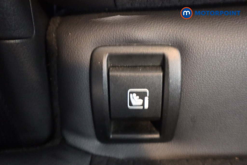 Nissan Juke N-Connecta Automatic Petrol SUV - Stock Number (1569820) - 26th supplementary image