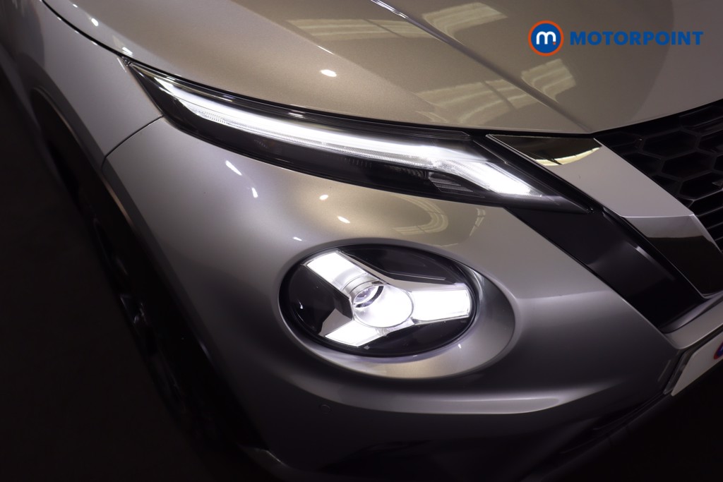 Nissan Juke N-Connecta Automatic Petrol SUV - Stock Number (1569820) - 32nd supplementary image