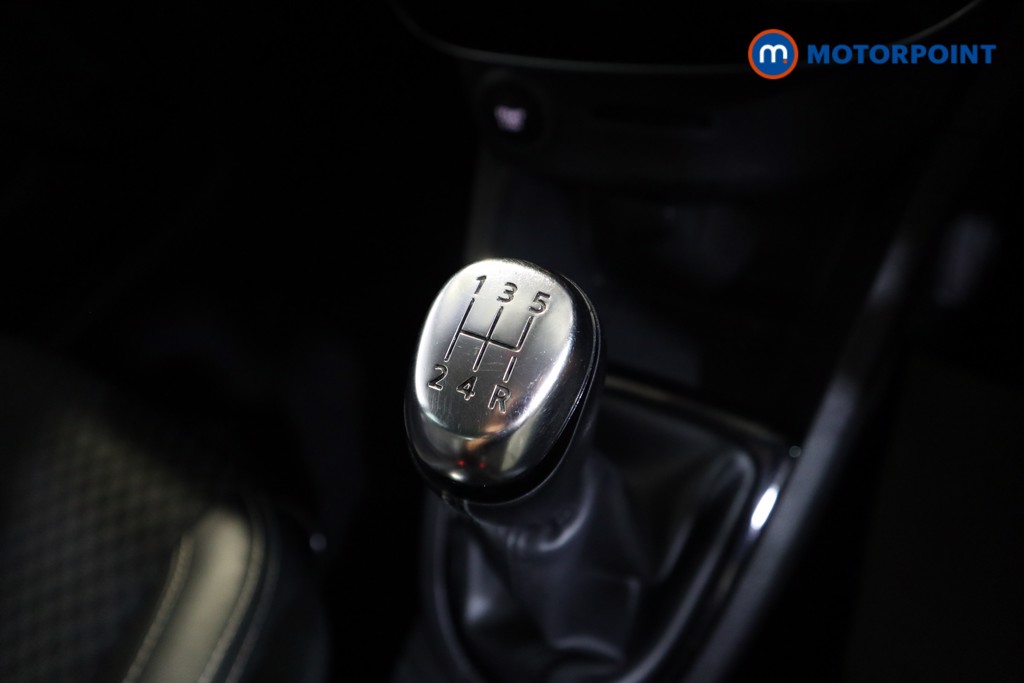 Renault Clio Gt Line Manual Petrol Hatchback - Stock Number (1570429) - 9th supplementary image