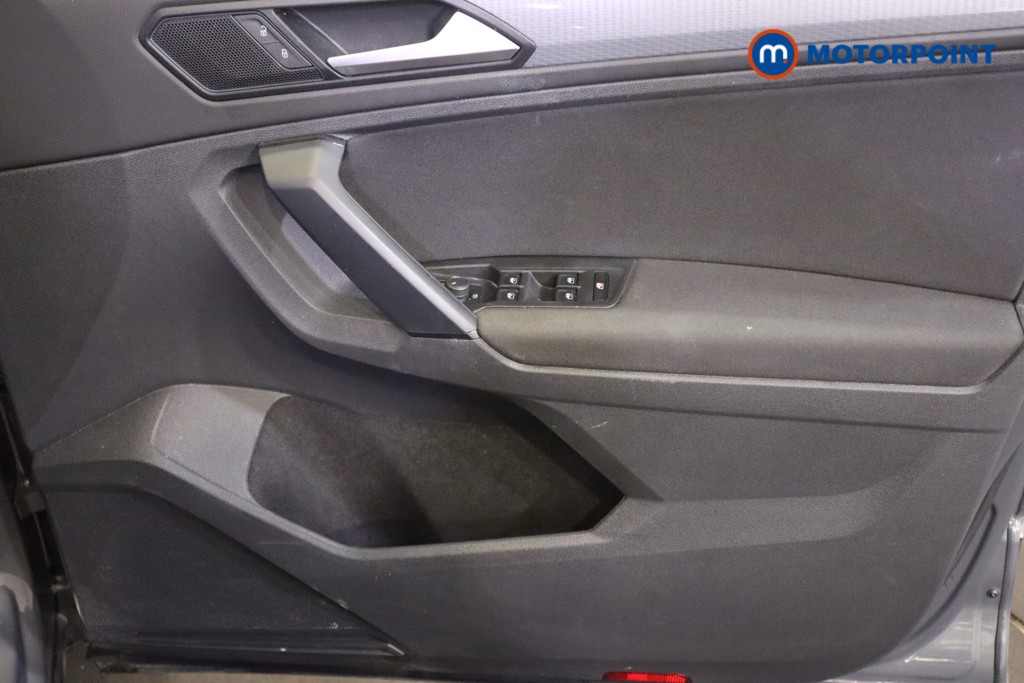 Volkswagen Tiguan Life Automatic Diesel SUV - Stock Number (1571624) - 13th supplementary image