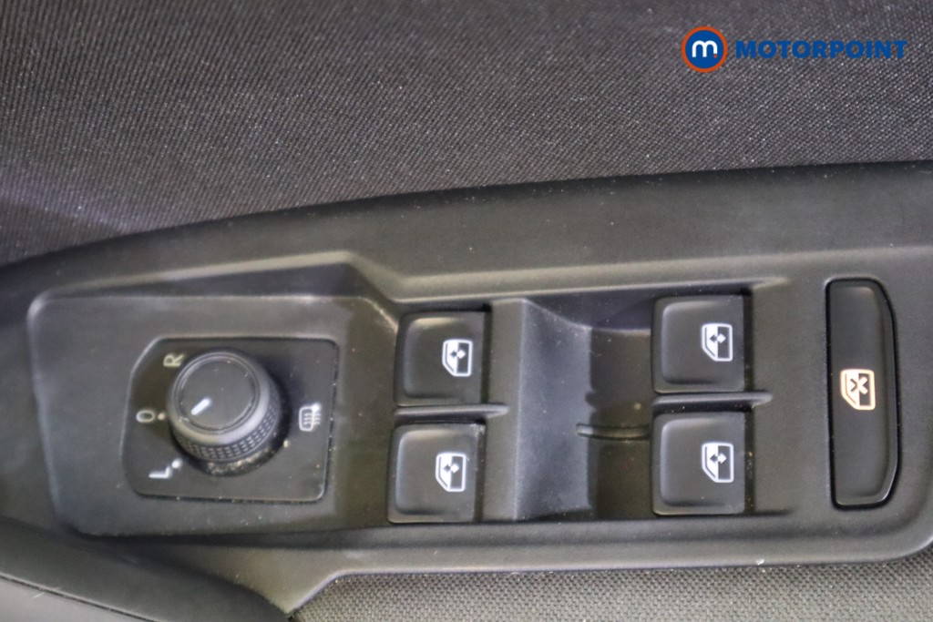 Volkswagen Tiguan Life Automatic Diesel SUV - Stock Number (1571624) - 15th supplementary image
