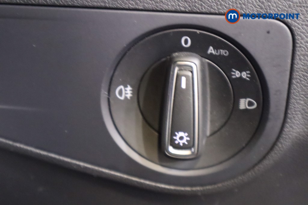 Volkswagen Tiguan Life Automatic Diesel SUV - Stock Number (1571624) - 16th supplementary image