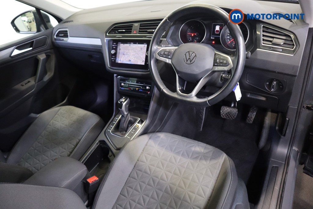 Volkswagen Tiguan Life Automatic Diesel SUV - Stock Number (1571624) - 1st supplementary image