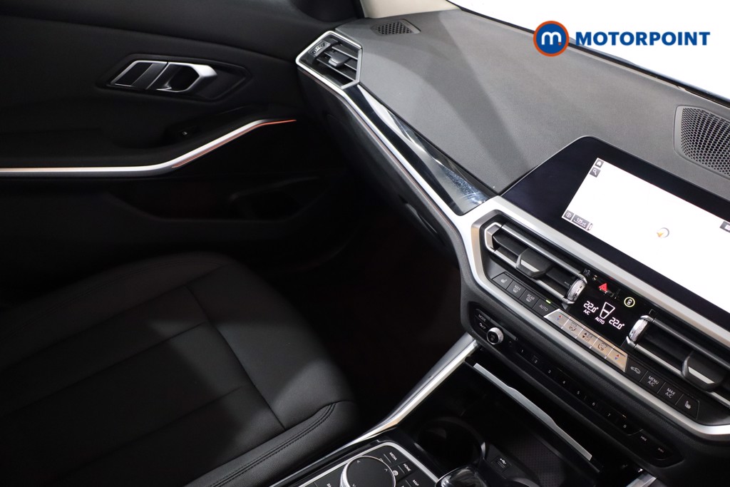BMW 3 Series SE Automatic Petrol Saloon - Stock Number (1572065) - 16th supplementary image