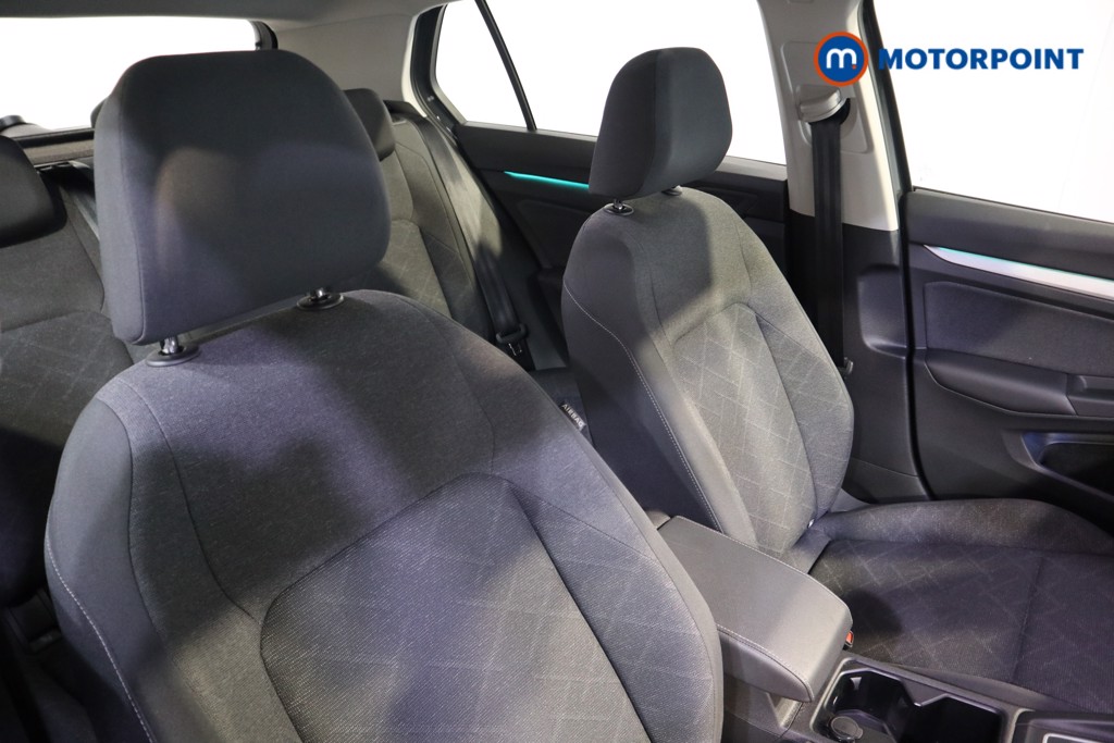 Volkswagen Golf Life Automatic Petrol Hatchback - Stock Number (1572075) - 9th supplementary image