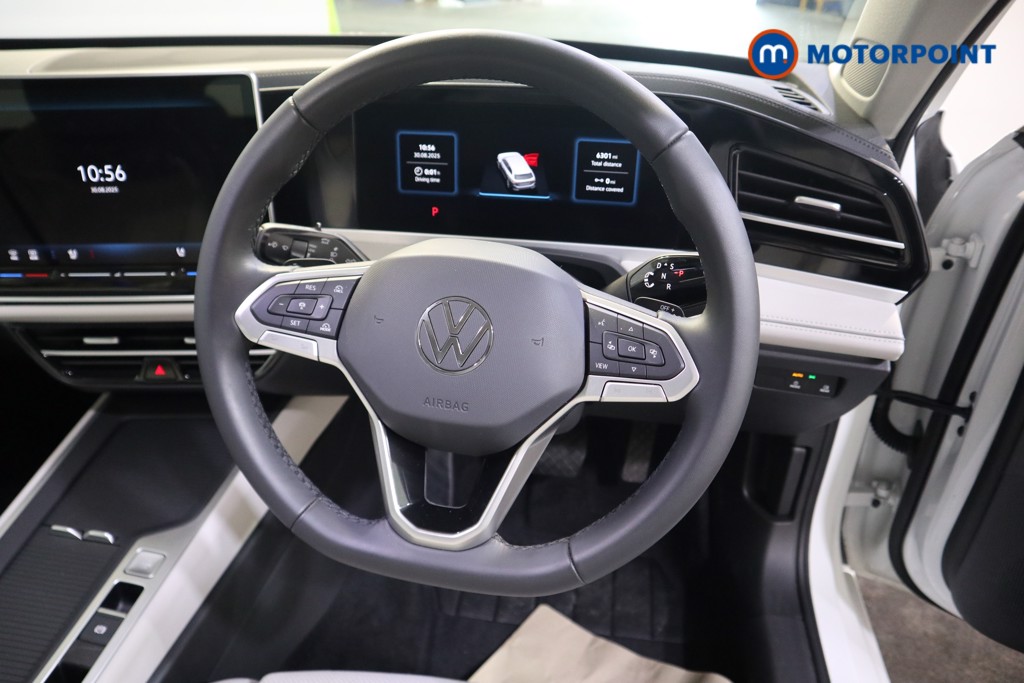 Volkswagen Passat Life Automatic Petrol Plug-In Hybrid Estate - Stock Number (1573339) - 2nd supplementary image