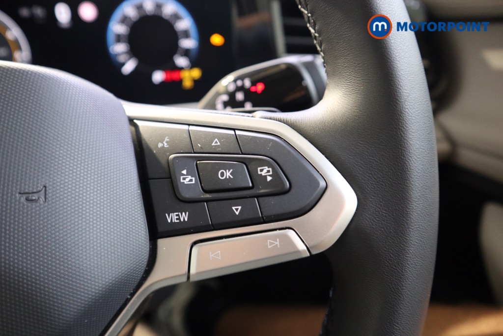 Volkswagen Passat Life Automatic Petrol Plug-In Hybrid Estate - Stock Number (1573339) - 5th supplementary image