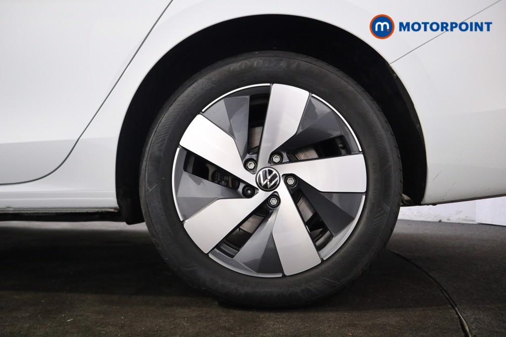 Volkswagen Passat Life Automatic Petrol Plug-In Hybrid Estate - Stock Number (1573339) - 15th supplementary image