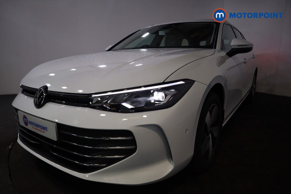 Volkswagen Passat Life Automatic Petrol Plug-In Hybrid Estate - Stock Number (1573339) - 18th supplementary image