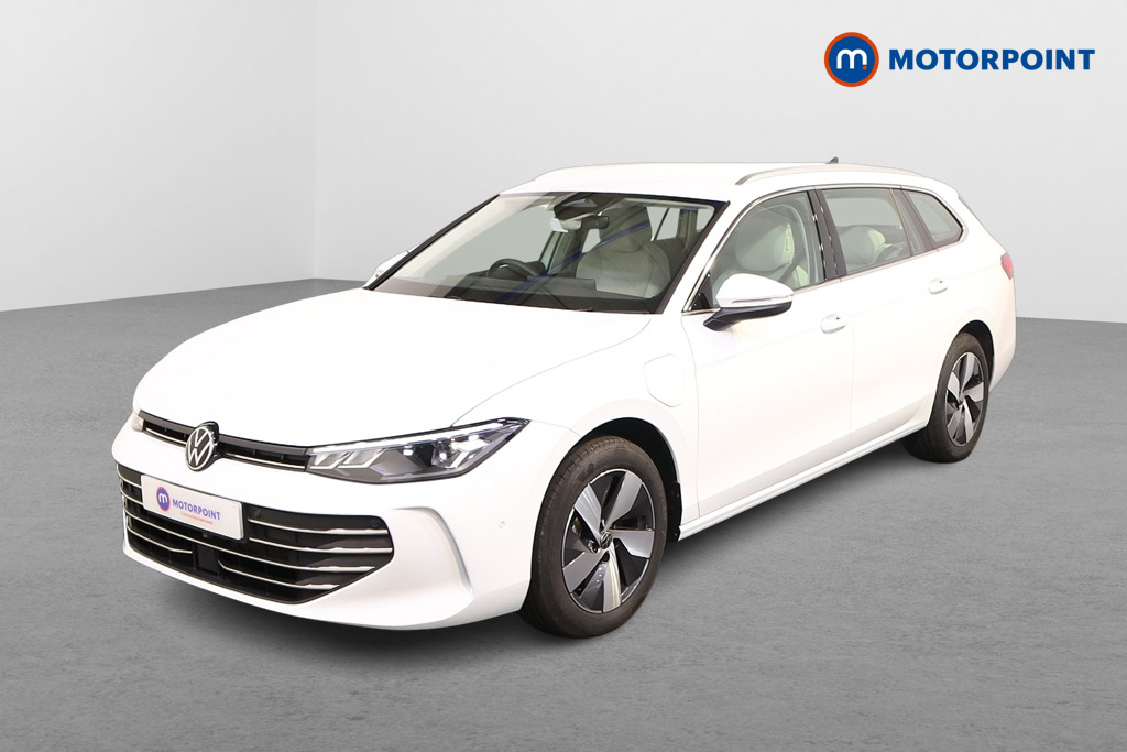 Volkswagen Passat Life Automatic Petrol Plug-In Hybrid Estate - Stock Number (1573339) - Passenger side front corner