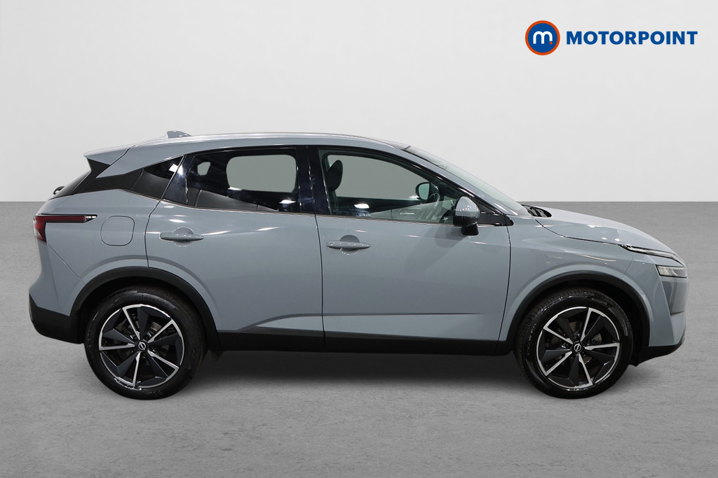 Nissan Qashqai Tekna Automatic Petrol SUV - Stock Number (1574486) - Drivers side