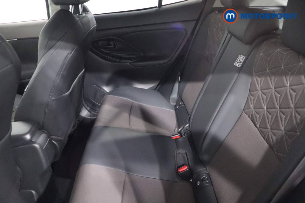 Toyota Yaris Cross Excel Automatic Petrol-Electric Hybrid Estate - Stock Number (1575787) - 5th supplementary image