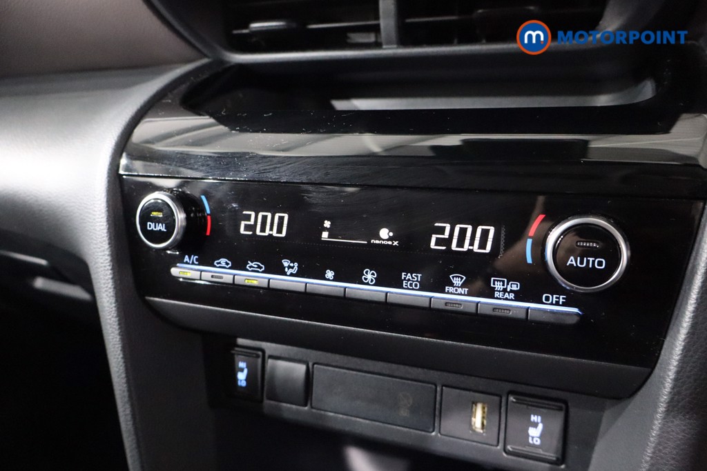 Toyota Yaris Cross Excel Automatic Petrol-Electric Hybrid Estate - Stock Number (1575787) - 14th supplementary image