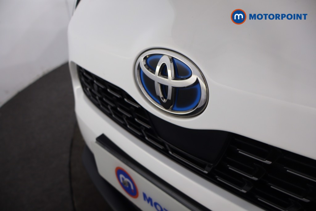 Toyota Yaris Cross Excel Automatic Petrol-Electric Hybrid Estate - Stock Number (1575787) - 26th supplementary image