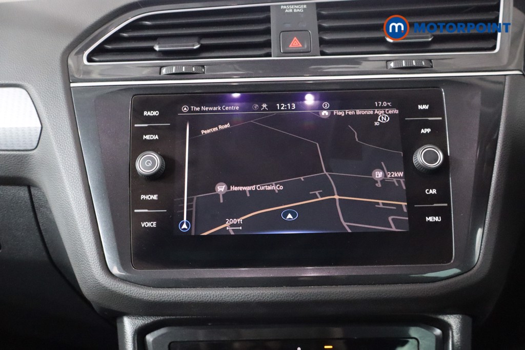 Volkswagen Tiguan Life Automatic Petrol SUV - Stock Number (1575841) - 2nd supplementary image
