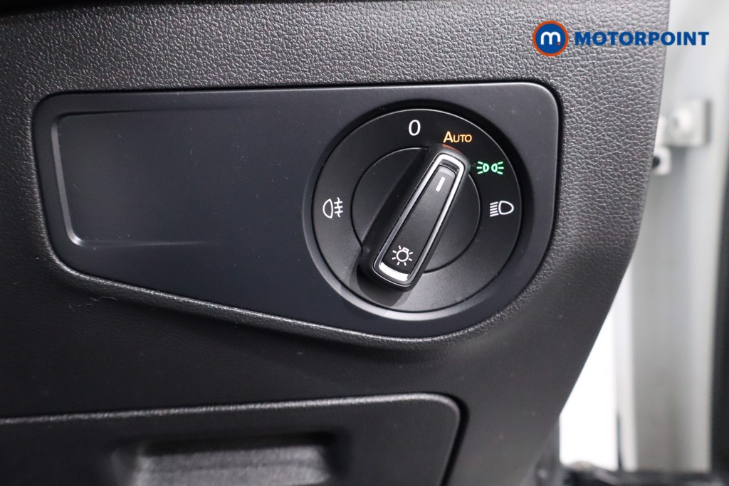 Volkswagen Tiguan Life Automatic Petrol SUV - Stock Number (1575841) - 19th supplementary image