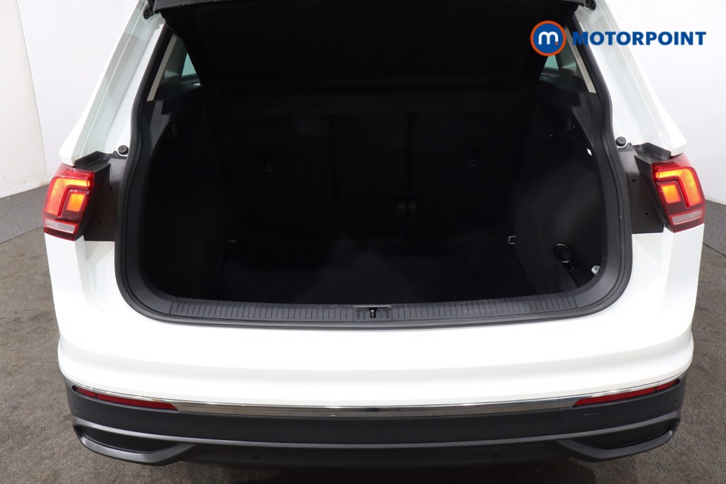 Volkswagen Tiguan Life Automatic Petrol SUV - Stock Number (1575841) - 30th supplementary image