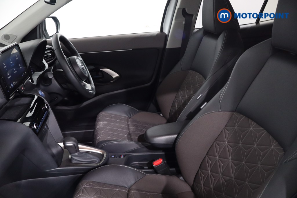 Toyota Yaris Cross Excel Automatic Petrol-Electric Hybrid Estate - Stock Number (1575861) - 4th supplementary image