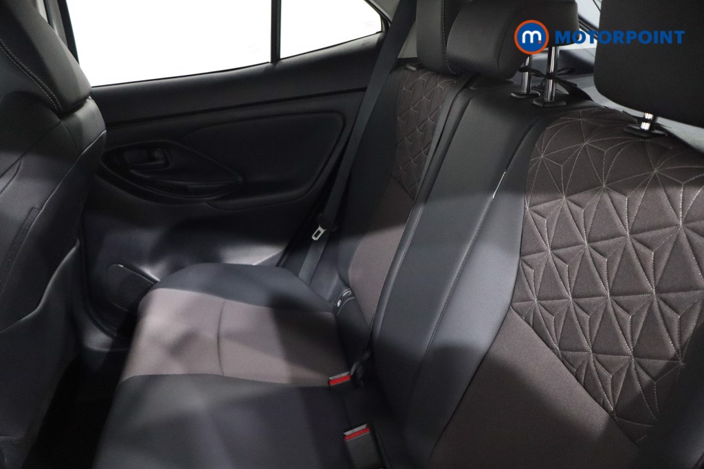 Toyota Yaris Cross Excel Automatic Petrol-Electric Hybrid Estate - Stock Number (1575861) - 5th supplementary image