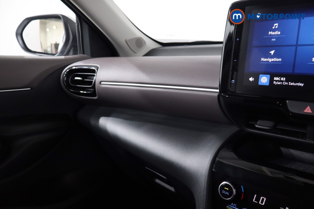 Toyota Yaris Cross Excel Automatic Petrol-Electric Hybrid Estate - Stock Number (1575861) - 17th supplementary image