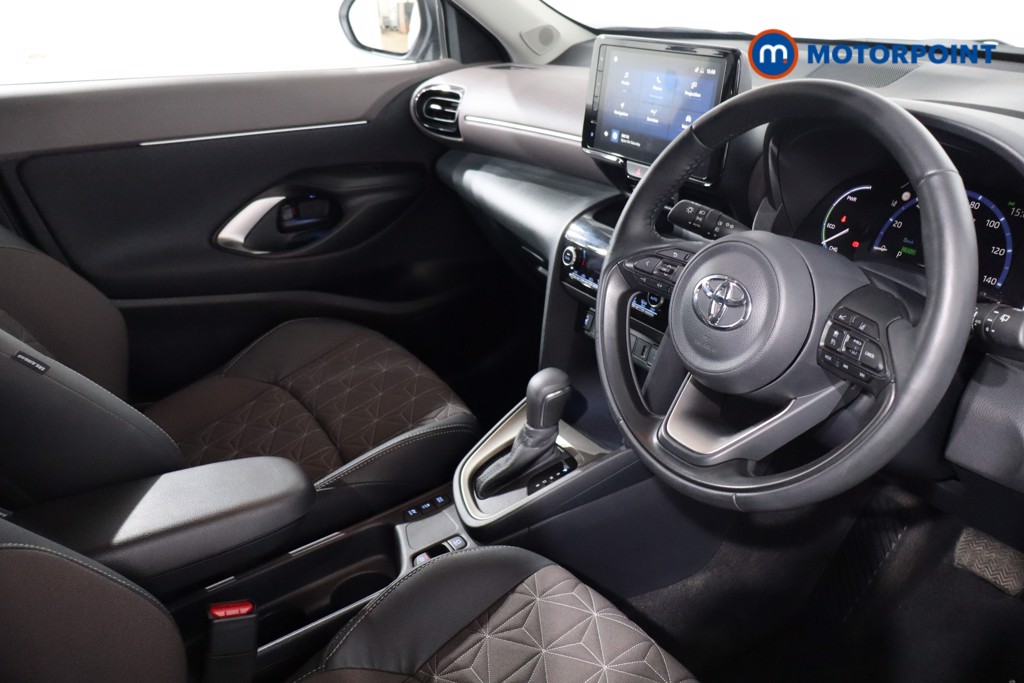 Toyota Yaris Cross Excel Automatic Petrol-Electric Hybrid Estate - Stock Number (1575861) - 25th supplementary image
