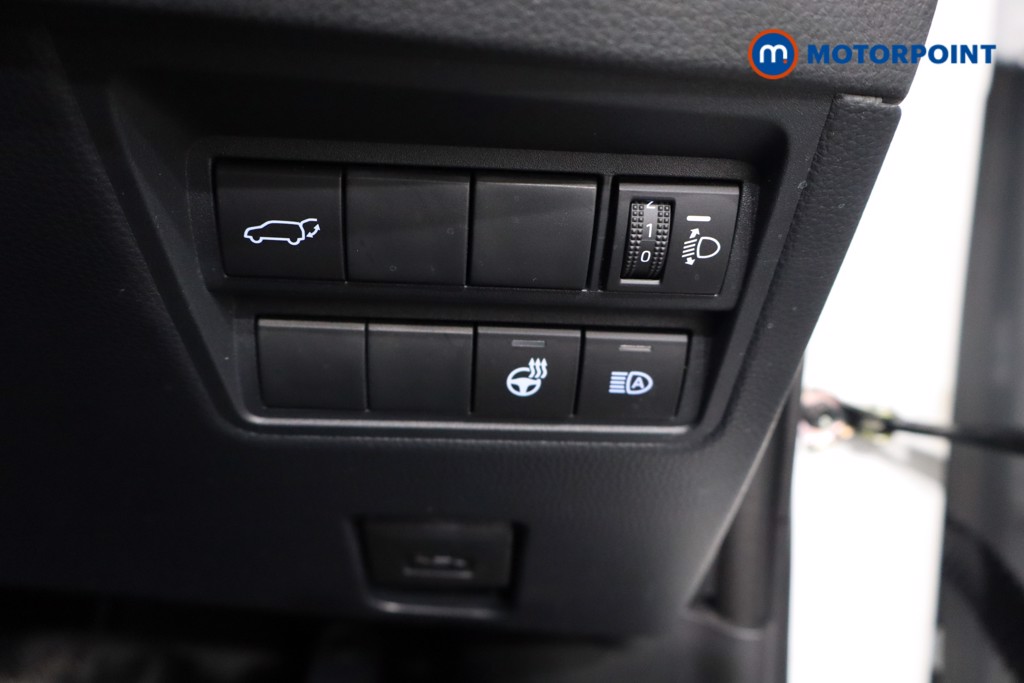 Toyota Yaris Cross Excel Automatic Petrol-Electric Hybrid Estate - Stock Number (1575938) - 19th supplementary image