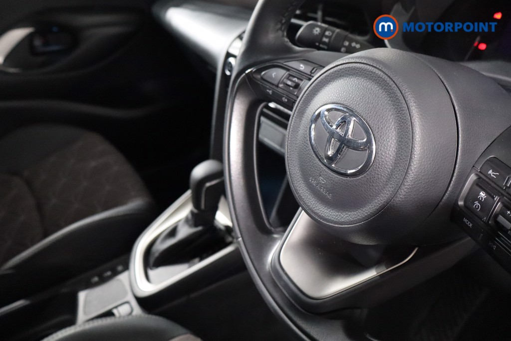 Toyota Yaris Cross Excel Automatic Petrol-Electric Hybrid Estate - Stock Number (1575938) - 24th supplementary image
