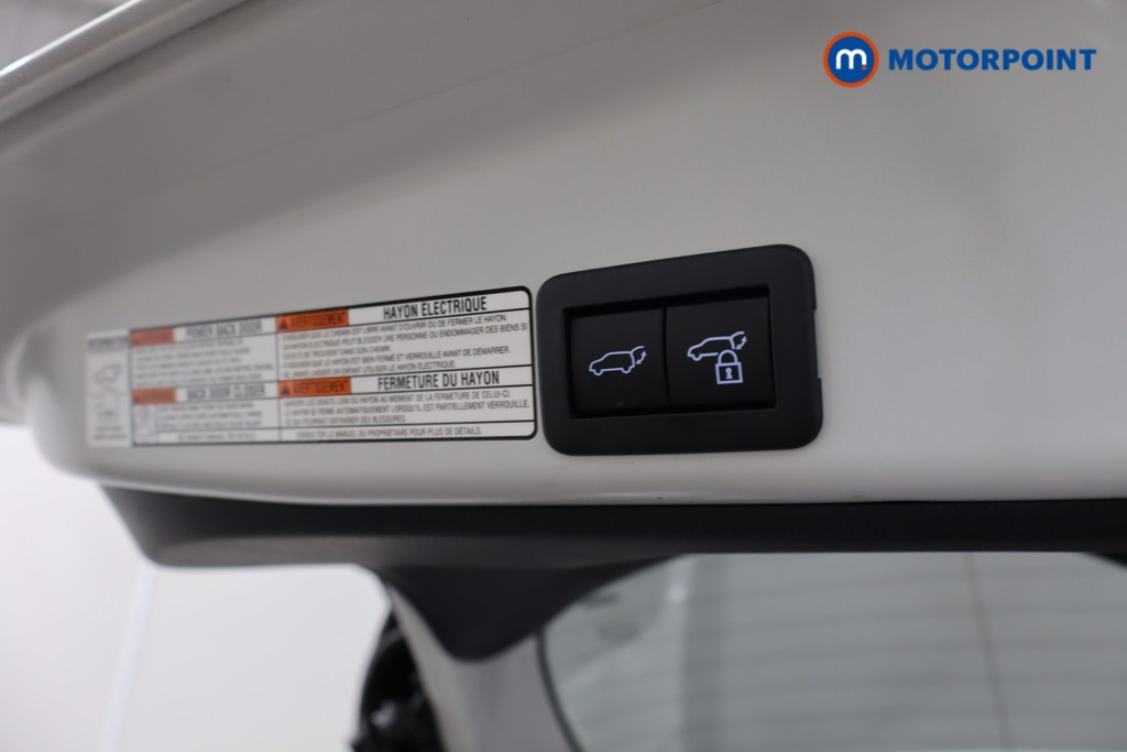 Toyota Yaris Cross Excel Automatic Petrol-Electric Hybrid Estate - Stock Number (1575938) - 29th supplementary image