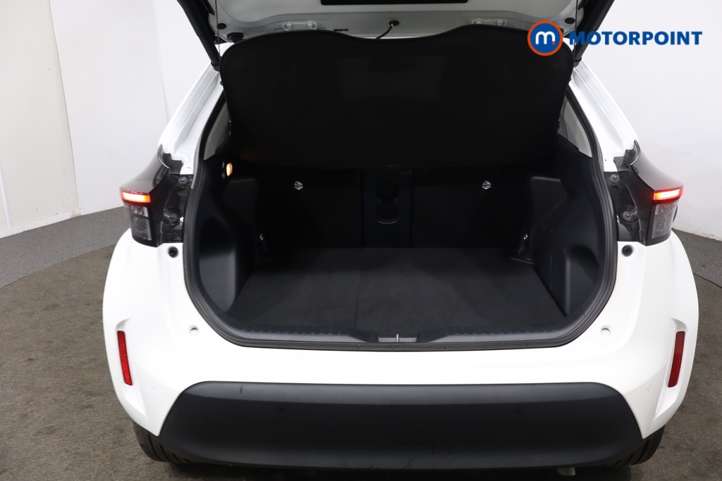 Toyota Yaris Cross Excel Automatic Petrol-Electric Hybrid Estate - Stock Number (1575938) - 30th supplementary image