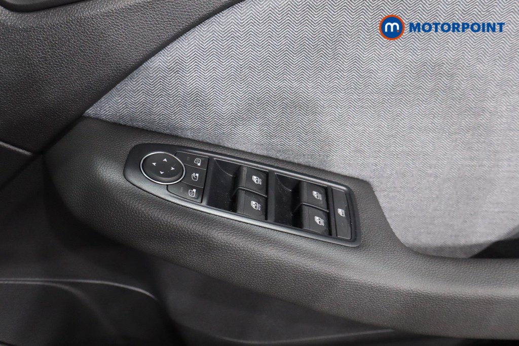 Renault Clio Techno Automatic Petrol-Electric Hybrid Hatchback - Stock Number (1575947) - 18th supplementary image