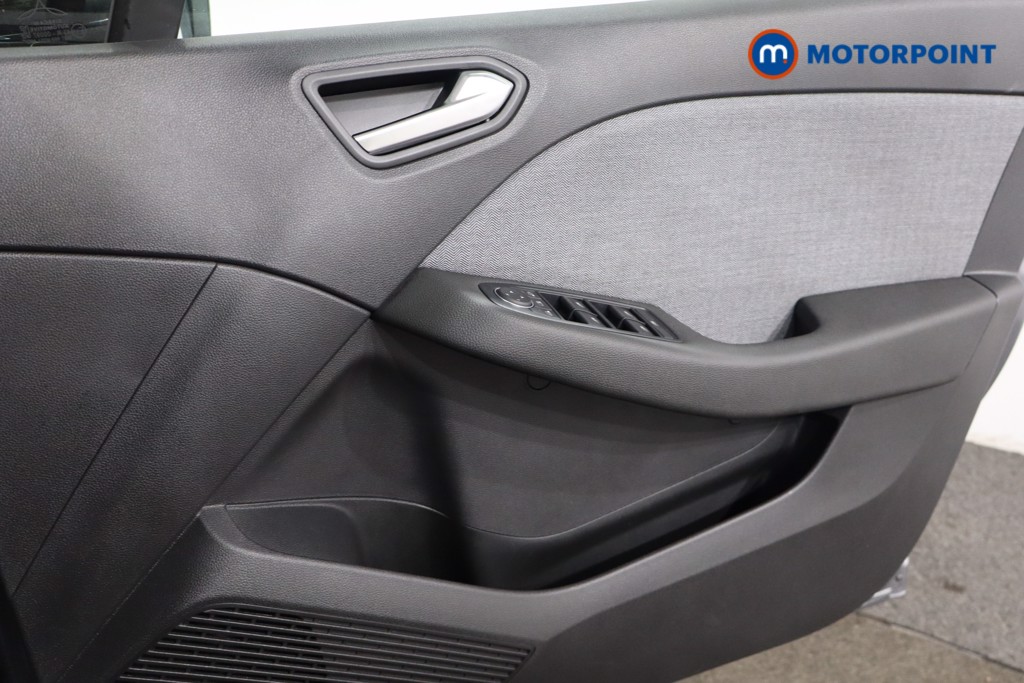 Renault Clio Techno Automatic Petrol-Electric Hybrid Hatchback - Stock Number (1575947) - 19th supplementary image