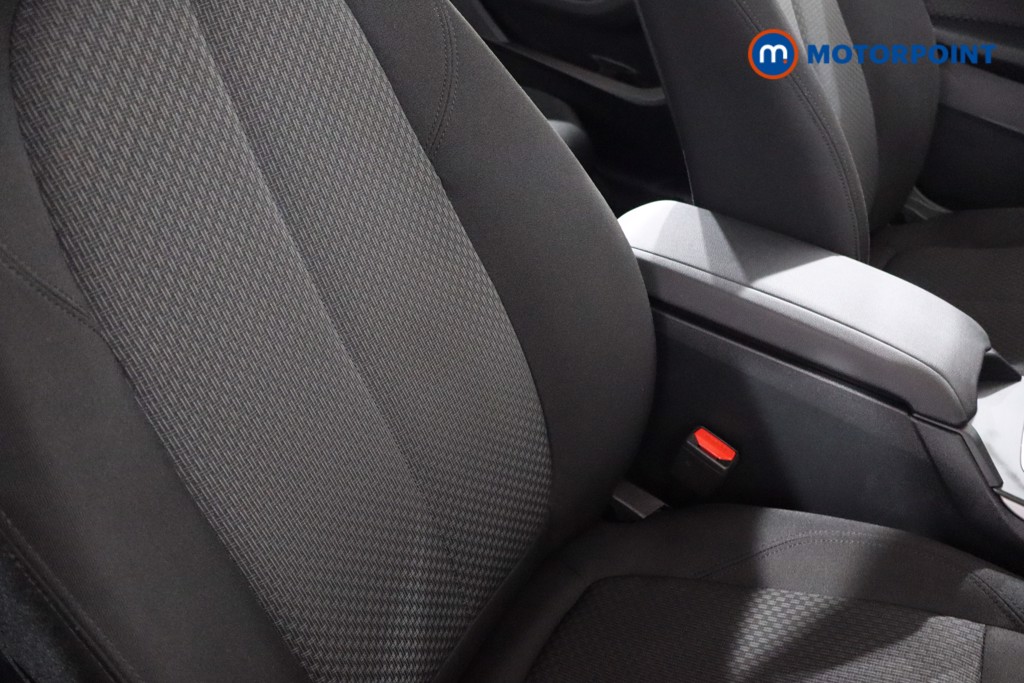 BMW 1 Series SE Automatic Petrol Hatchback - Stock Number (1565794) - 21st supplementary image