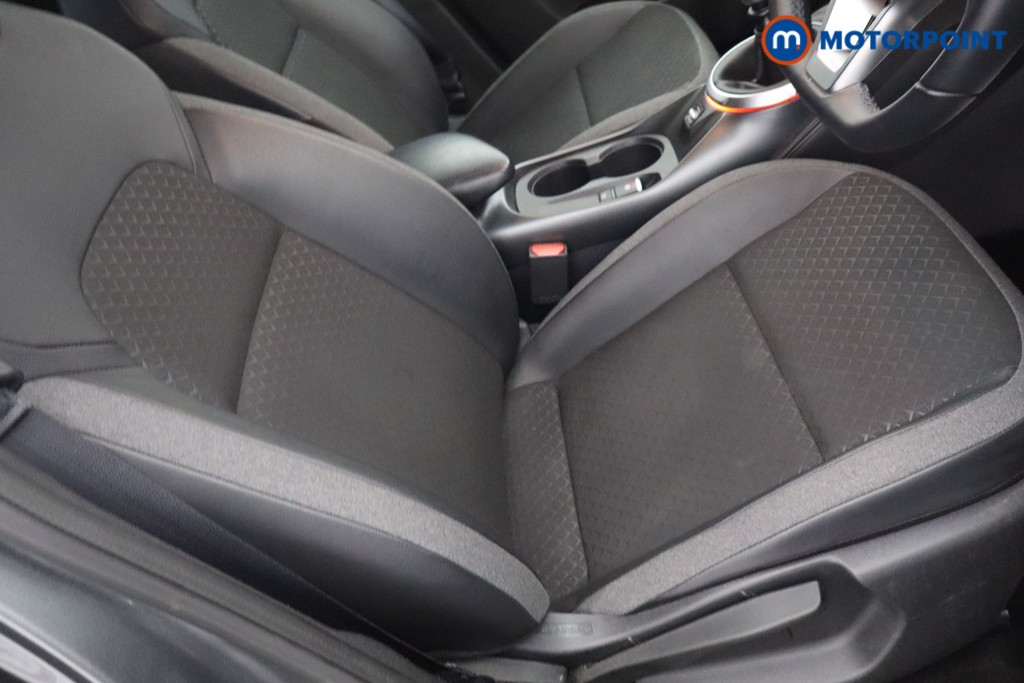 Nissan Juke N-Connecta Manual Petrol SUV - Stock Number (1572826) - 16th supplementary image