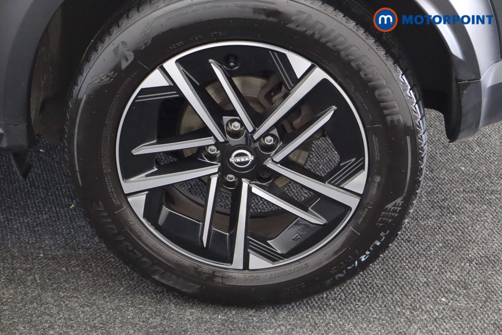 Nissan Juke N-Connecta Manual Petrol SUV - Stock Number (1572826) - 25th supplementary image