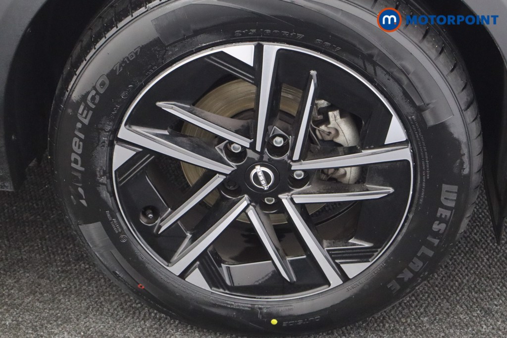 Nissan Juke N-Connecta Manual Petrol SUV - Stock Number (1572826) - 27th supplementary image