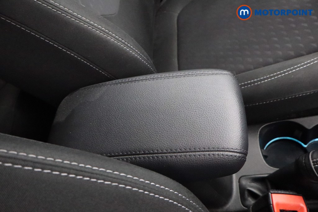 Ford Fiesta Titanium Manual Petrol Hatchback - Stock Number (1572838) - 7th supplementary image