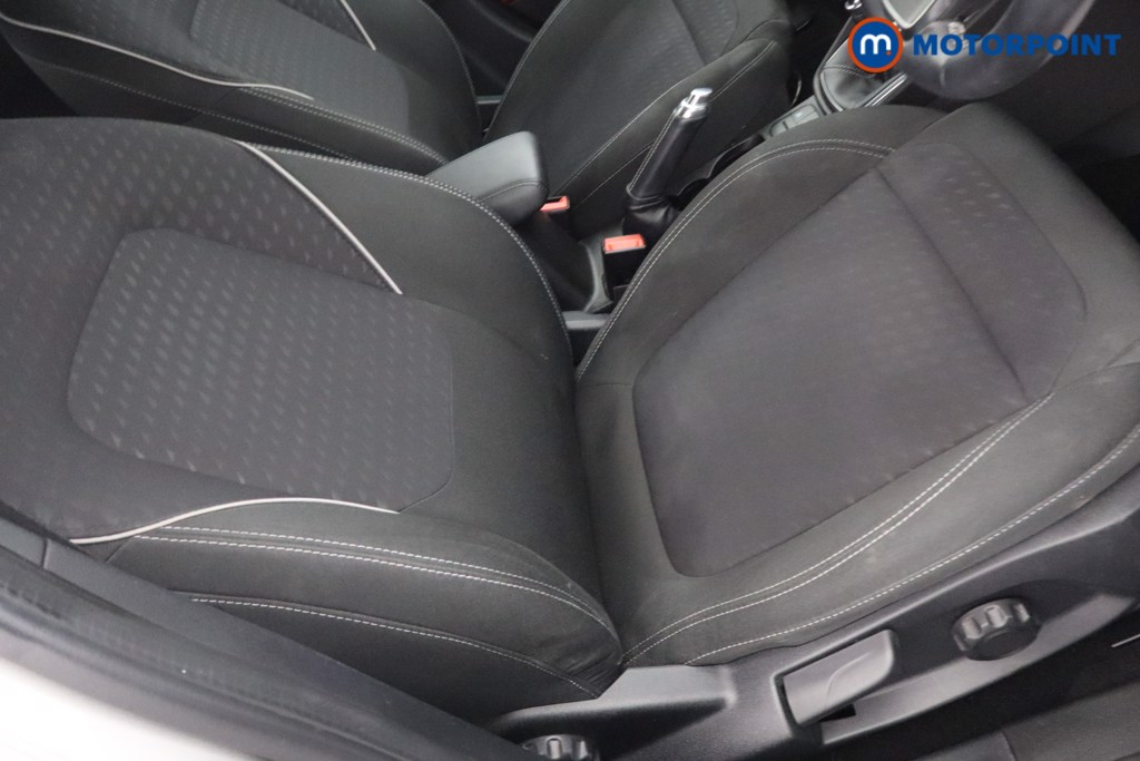Ford Fiesta Titanium Manual Petrol Hatchback - Stock Number (1572838) - 16th supplementary image