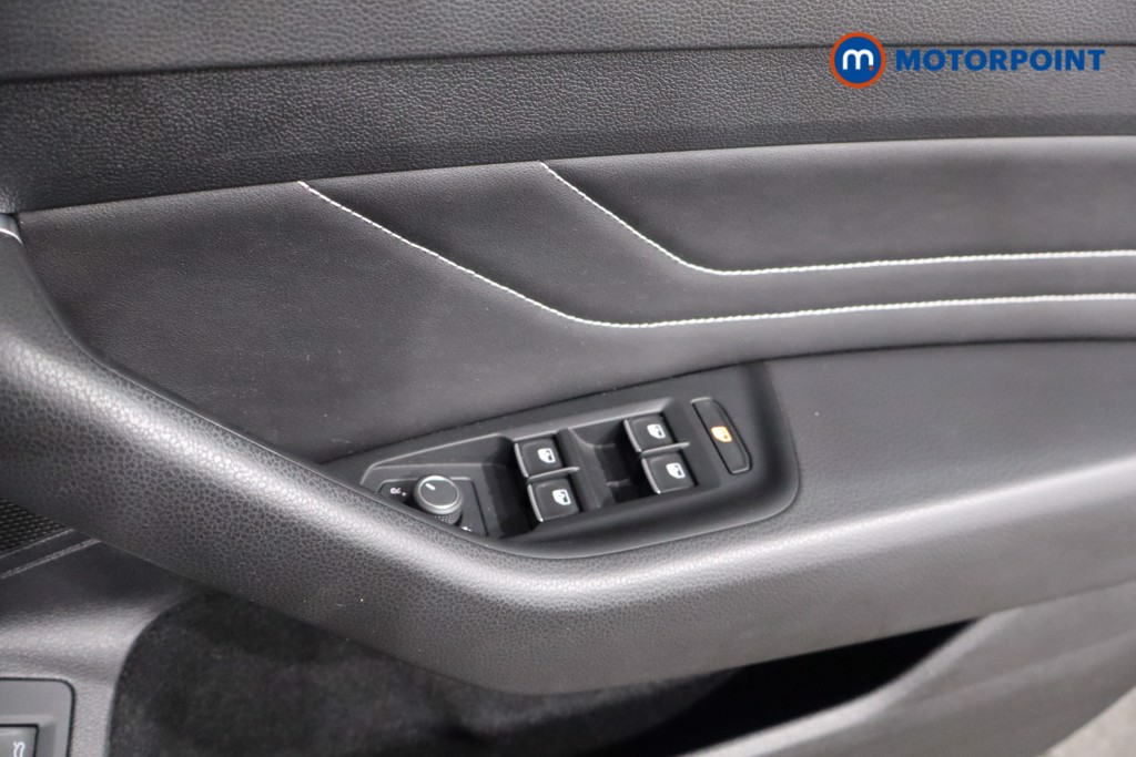 Volkswagen Arteon R-Line Automatic Petrol Hatchback - Stock Number (1573010) - 23rd supplementary image