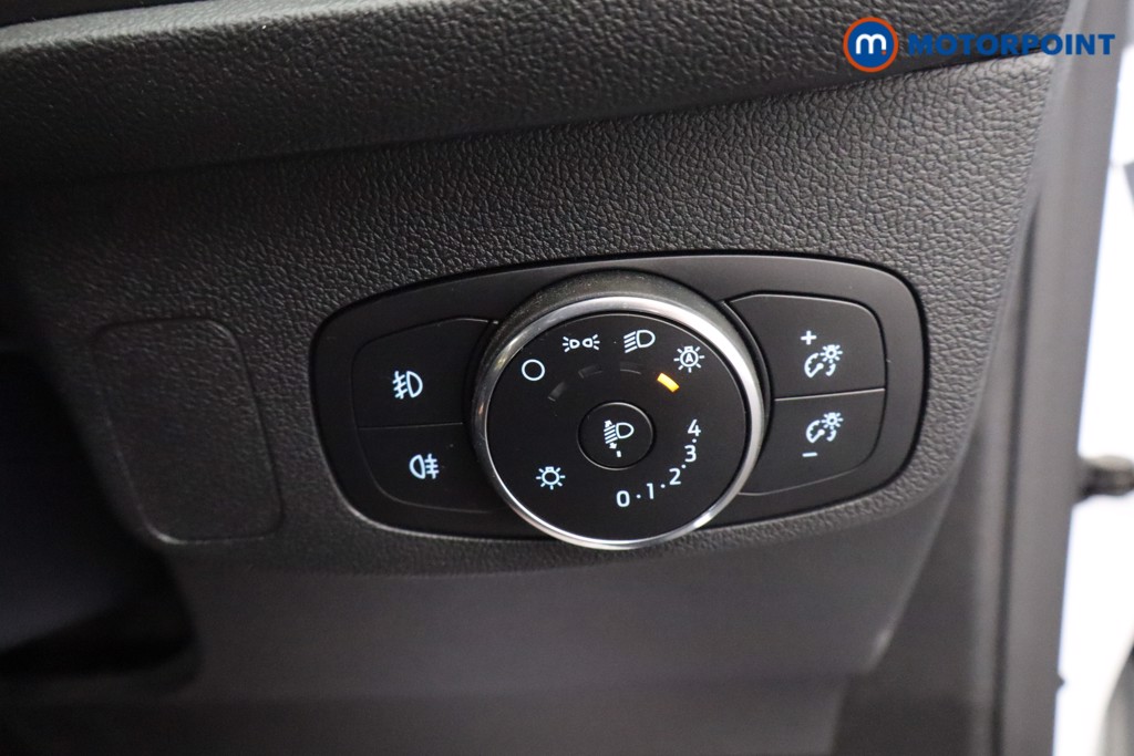 Ford Focus Trend Manual Petrol Hatchback - Stock Number (1573876) - 15th supplementary image