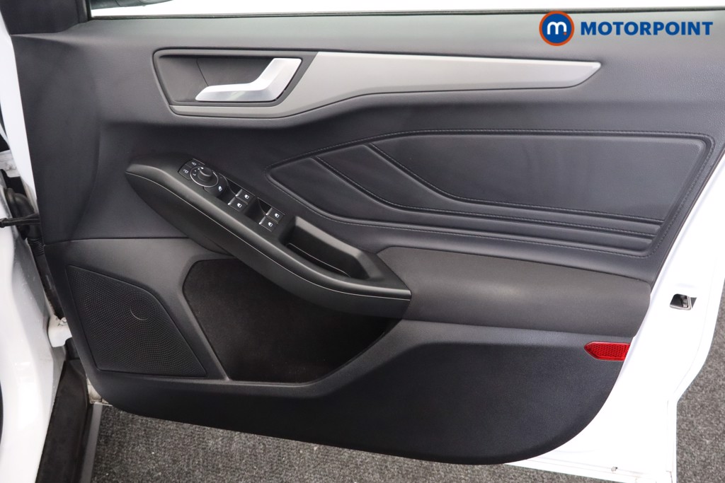 Ford Focus Trend Manual Petrol Hatchback - Stock Number (1573876) - 19th supplementary image