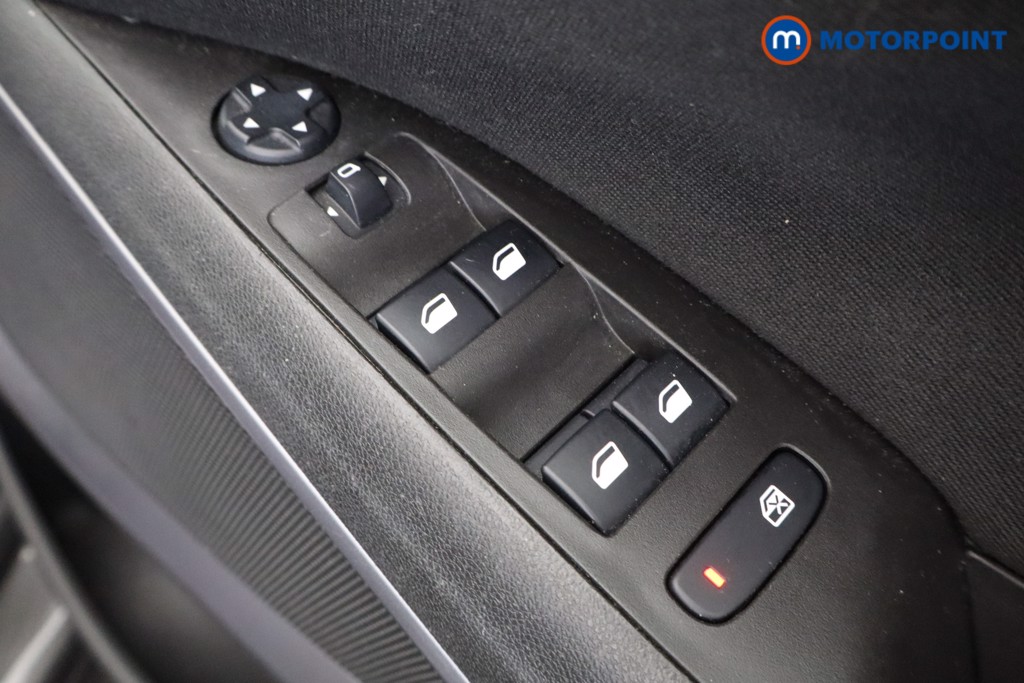 Vauxhall Crossland SE Manual Petrol SUV - Stock Number (1574858) - 14th supplementary image