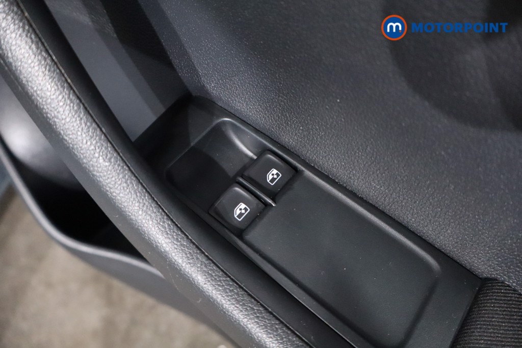 Skoda Fabia Colour Edition Manual Petrol Hatchback - Stock Number (1574949) - 21st supplementary image