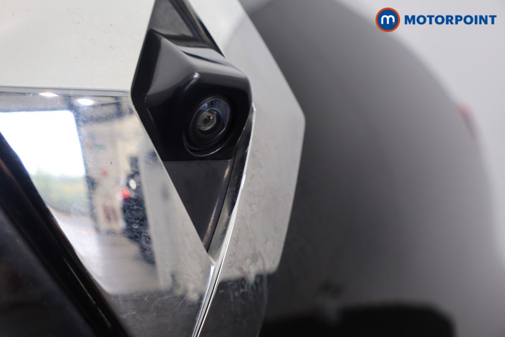 Renault Clio Lutecia Se Manual Petrol Hatchback - Stock Number (1575112) - 35th supplementary image