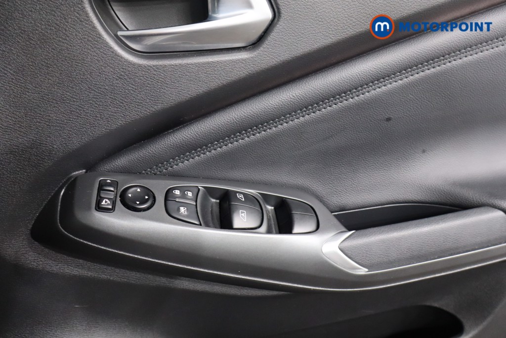 Nissan Juke N-Connecta Automatic Petrol-Electric Hybrid SUV - Stock Number (1575254) - 19th supplementary image