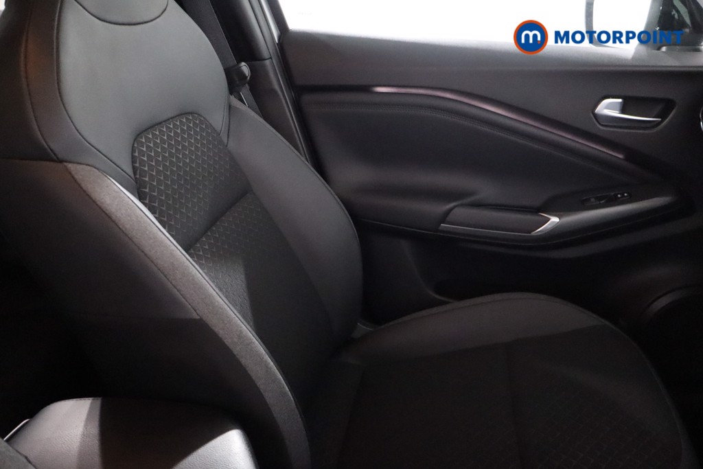 Nissan Juke N-Connecta Automatic Petrol-Electric Hybrid SUV - Stock Number (1575254) - 21st supplementary image