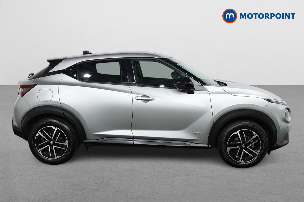 Nissan Juke N-Connecta Automatic Petrol-Electric Hybrid SUV - Stock Number (1575254) - Drivers side