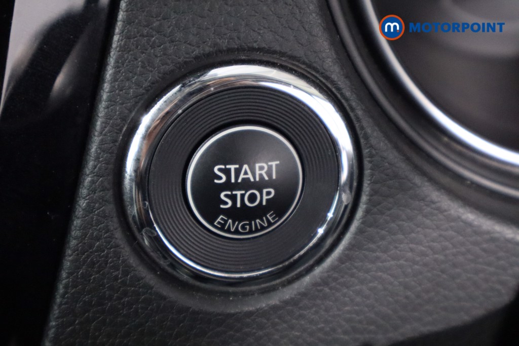 Nissan Qashqai N-Connecta Automatic Petrol SUV - Stock Number (1575914) - 14th supplementary image